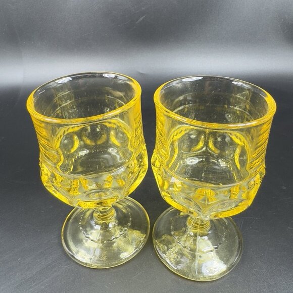 VTG Indiana Glass Kings Crown Thumbprint Yellow Goblet Small Cups Glasses Set 2 - Picture 11 of 11